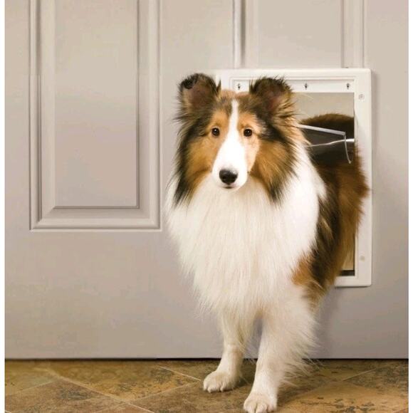PetSafe Plastic Pet Door With Cover White Magnetic And Durable 1-40 lb New - Picture 1 of 7